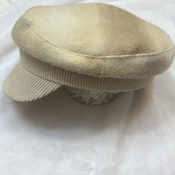 Hat - Picture 2 of 9